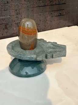 Bakawa Shivling online India for Griha Pravesh - Bakawa Narmada Shivling photo gallery